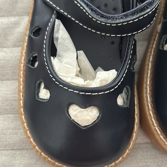 NWT Gymboree Schoolgirls Rock line heart Mary Jane’s size 10 - Picture 2 of 2